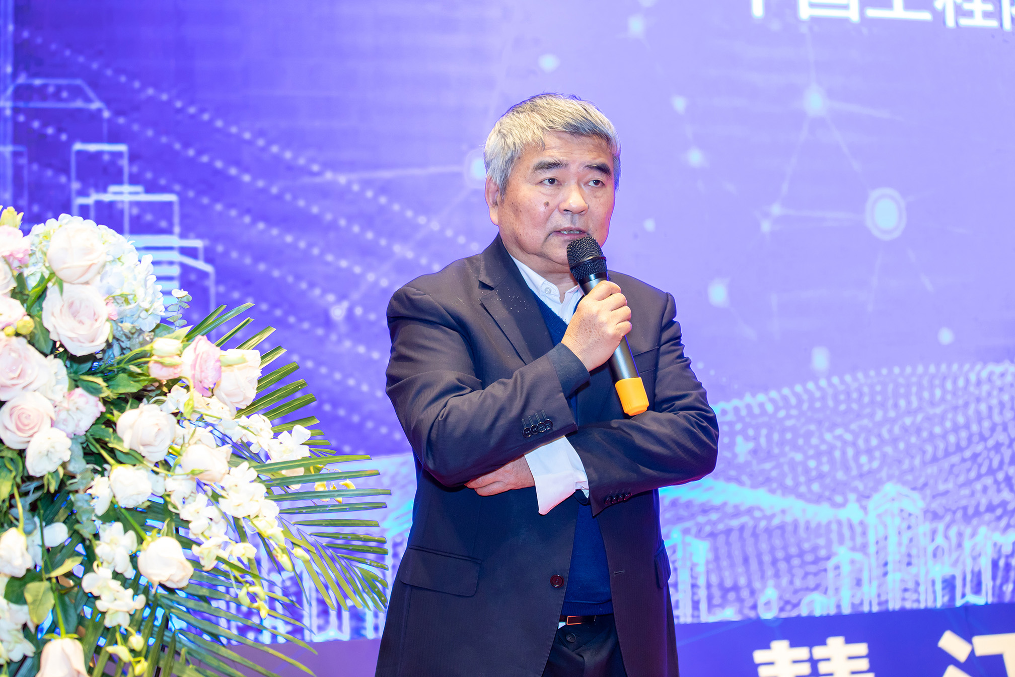 LOU_8907小.jpg