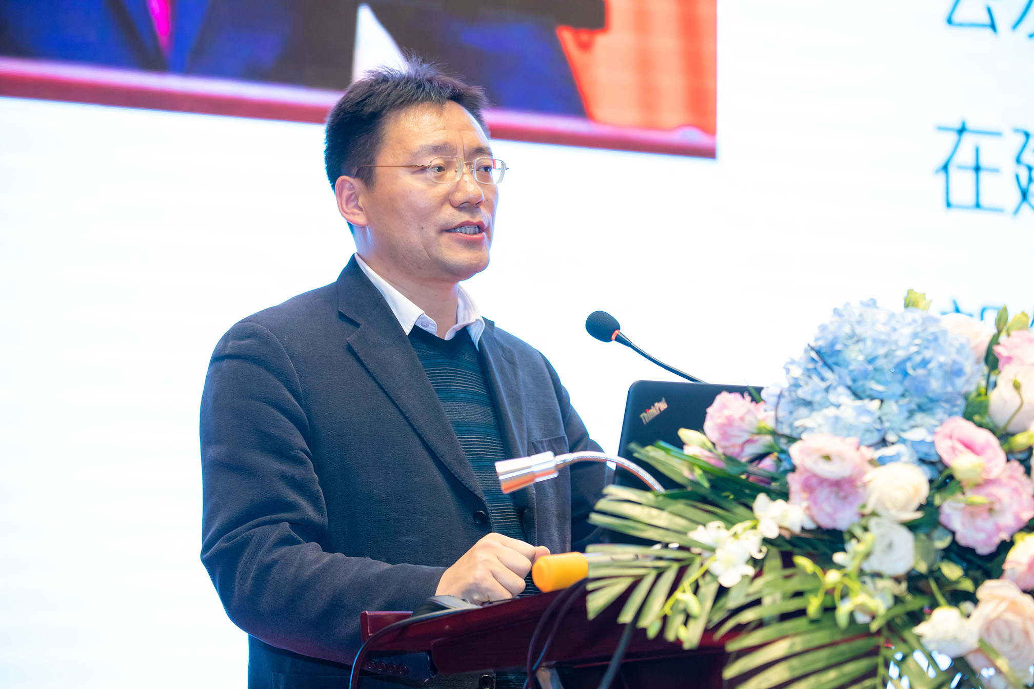 LOU_8939小.jpg