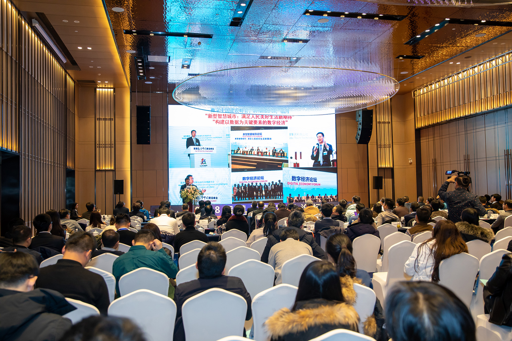 LOU_8930 小.jpg